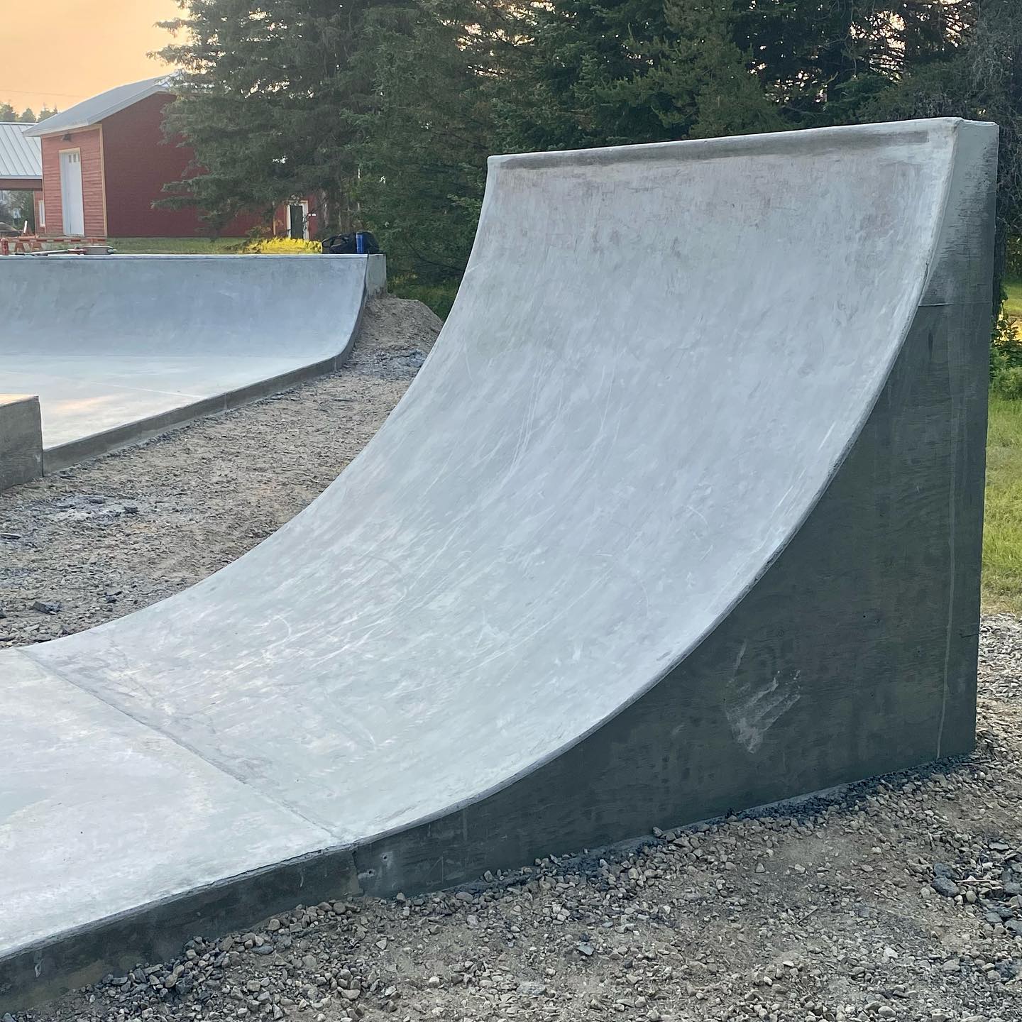 Chute-Saint-Philippe skatepark